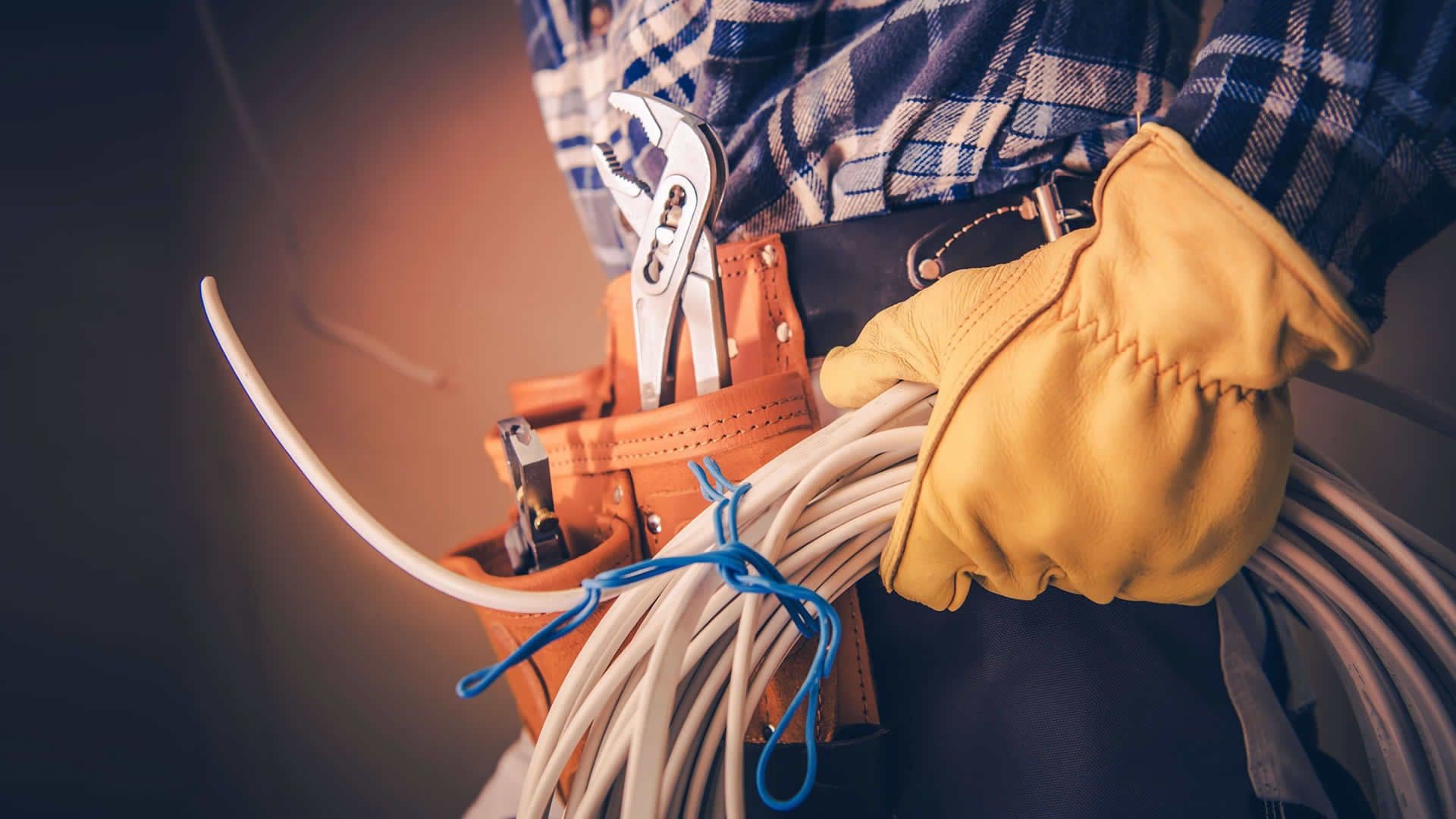Electrician - <span>Industrial</span> Electrical Services in Southeasten Wisconsin.